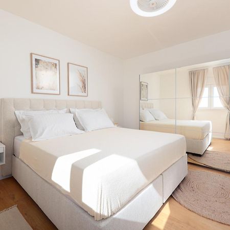 Apartman Bili Solin Exteriör bild